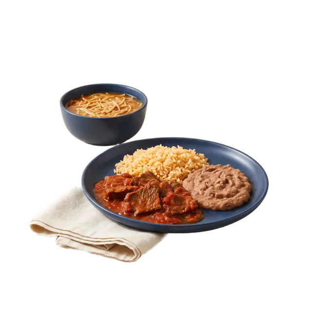 Comida corrida: sopa de fideo, guisado con arroz y frijoles